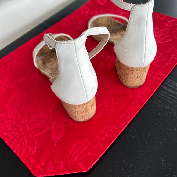 Steve Madden White Irennee-C Cork Sole Strappy Block Heel Sandals - Picture 4 of 5